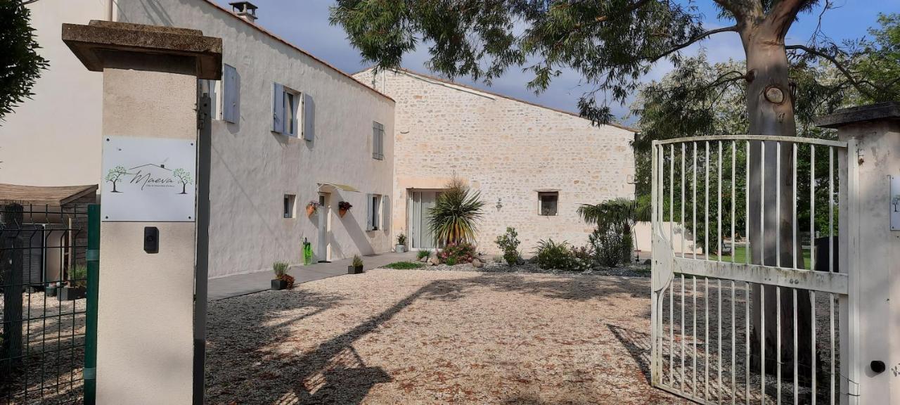 Gite 4 Personnes Avec Piscine Entre Saintes Et Royan Balanzac Buitenkant foto